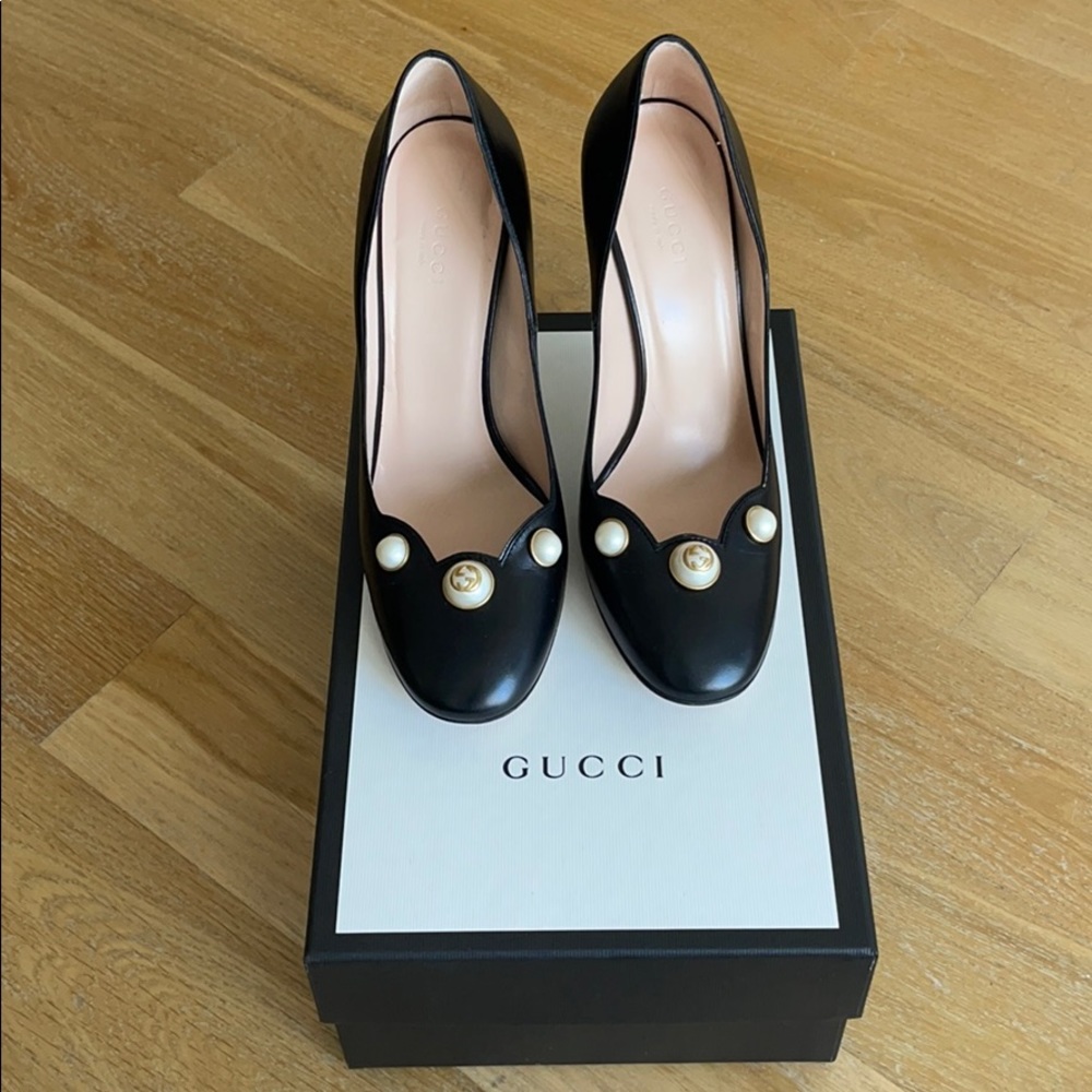 Excellent condition Gucci Heels